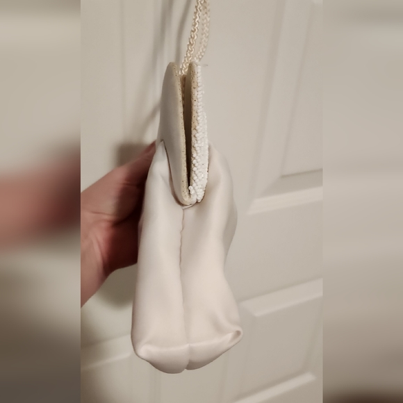 VINTAGE Walborg Satin Beaded Purse Handmade in Hong Kong Late 1980s White - Picture 5 of 11